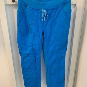 Lululemon Capri pants